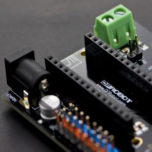 Gravity: Nano I/O Shield For Arduino Nano 